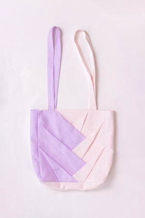 Xenta tote bag in lilac and pink linen, front view