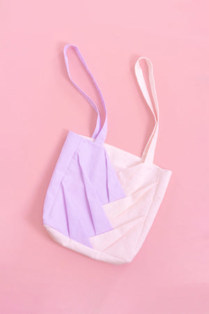 Xenta tote bag in lilac and pink linen, front view